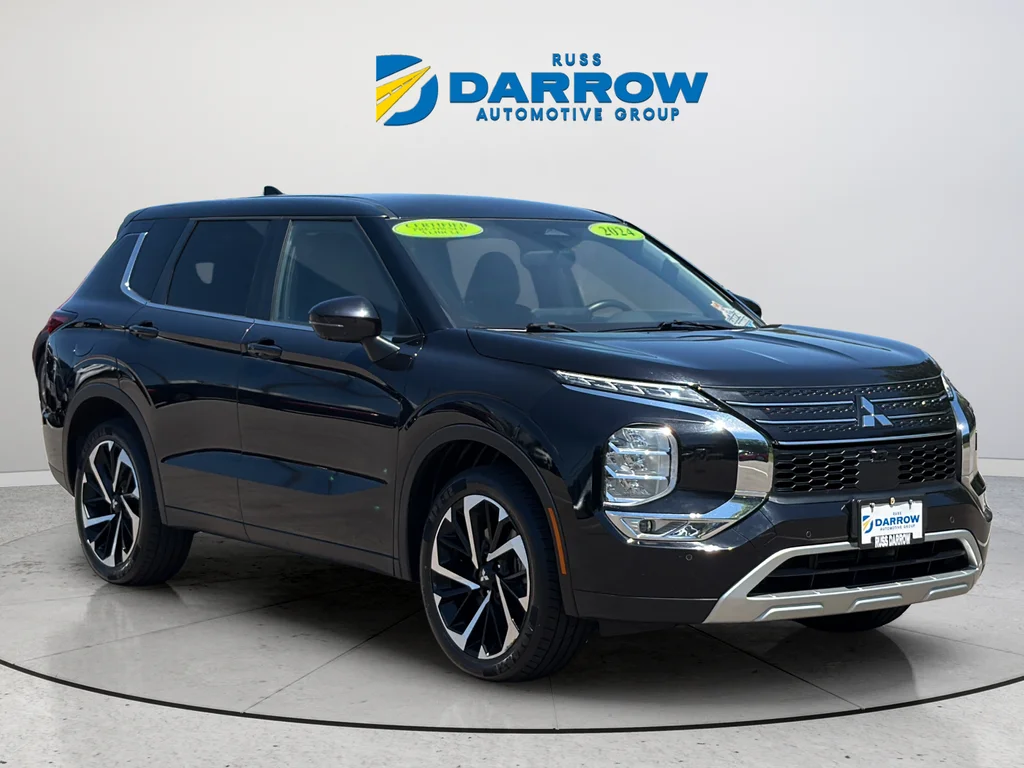 Used 2024 Black Mitsubishi SE image 7
