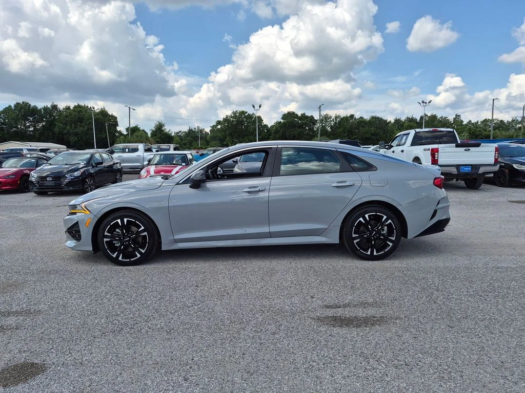 Used 2022 Gray Kia GT-Line image 2