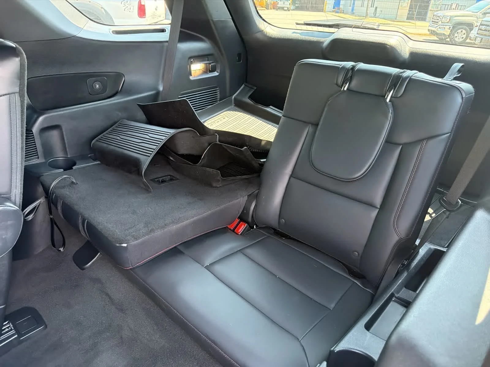 Used 2025 Agate Black Ford ST-Line image 15
