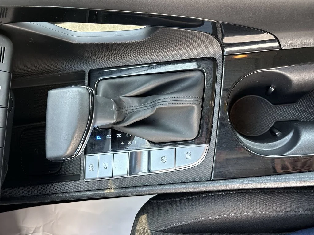 Used 2025 Blue Hyundai SEL Convenience image 23