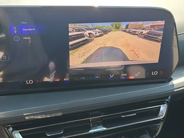 New 2026 Summit White Chevrolet LT image 33