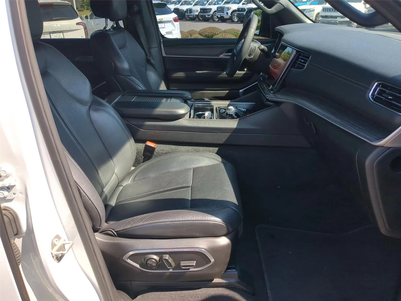 Used 2024 Bright White Clearcoat Jeep Series II image 35