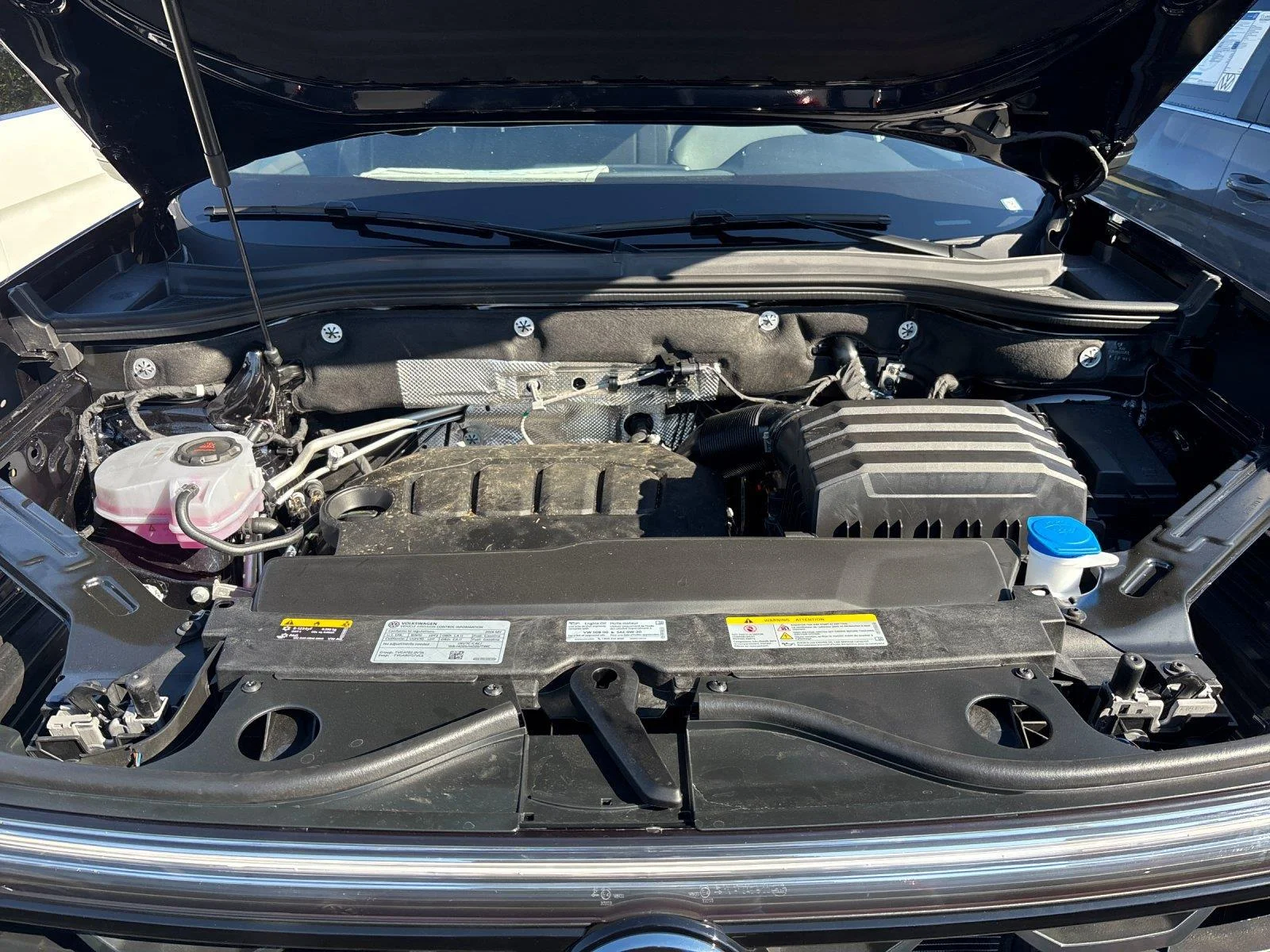 New 2026 Deep Black Pearl Volkswagen 2.0T SE w/Technology image 9