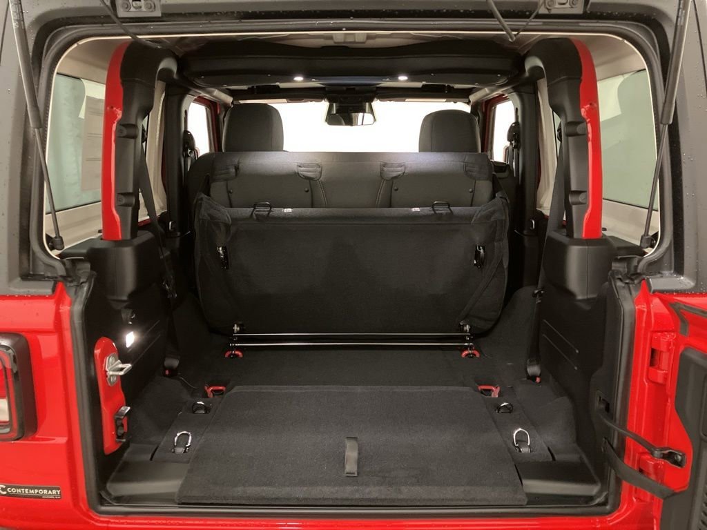 New 2026 Firecracker Red Clear-Coat Exterior Paint Jeep Sport S image 10