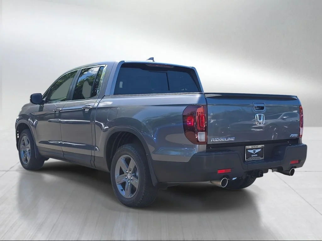 Used 2023 Gray Honda RTL image 5