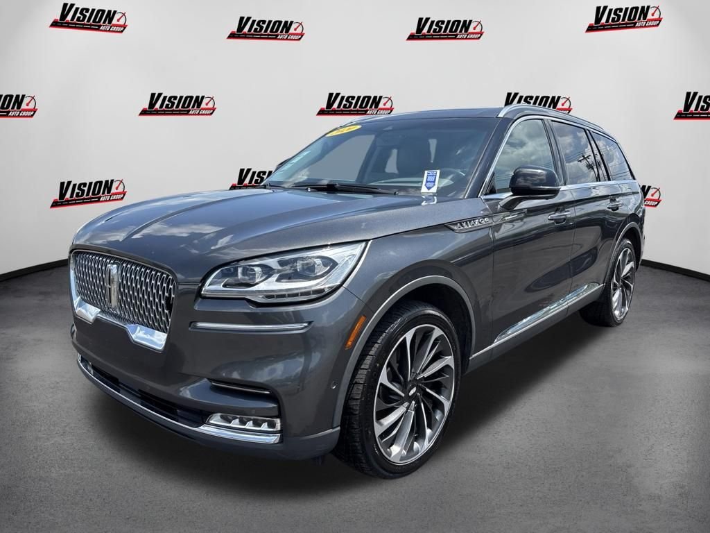 Used 2020 Gray Lincoln Reserve image 1