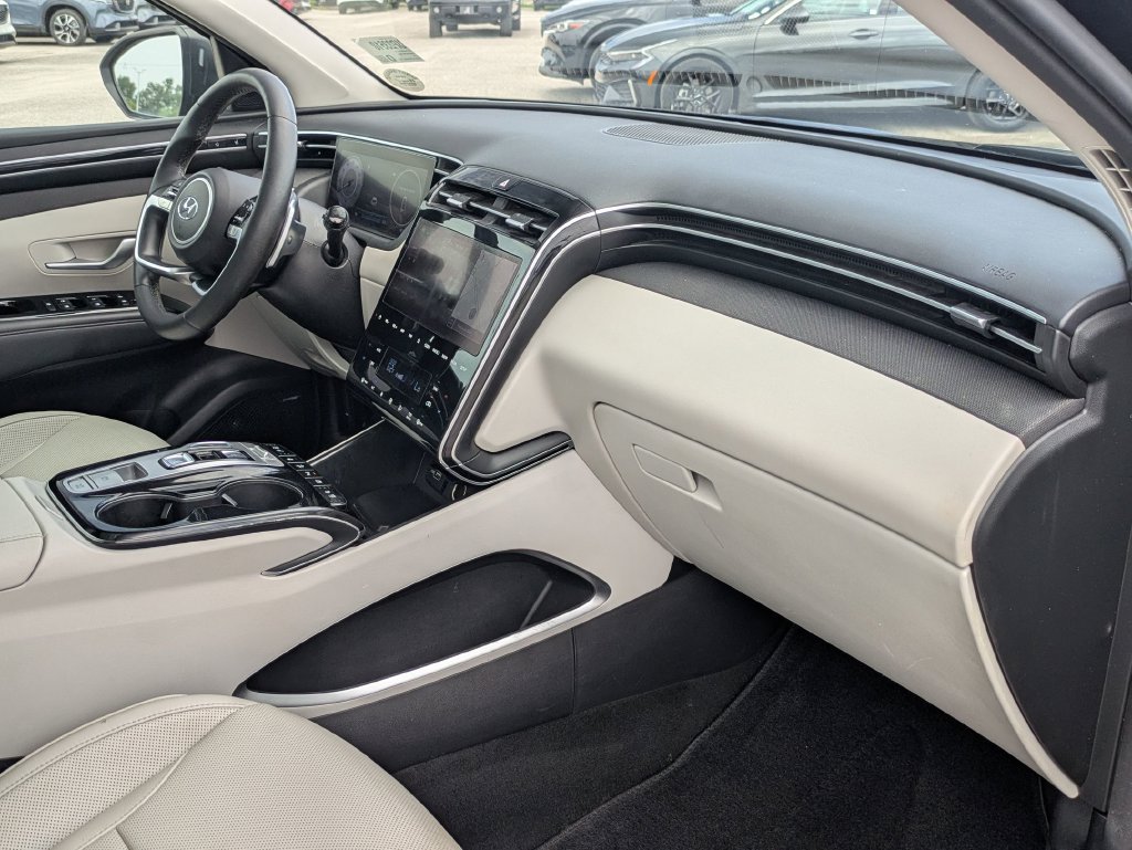 Used 2022 Black Hyundai Limited image 31