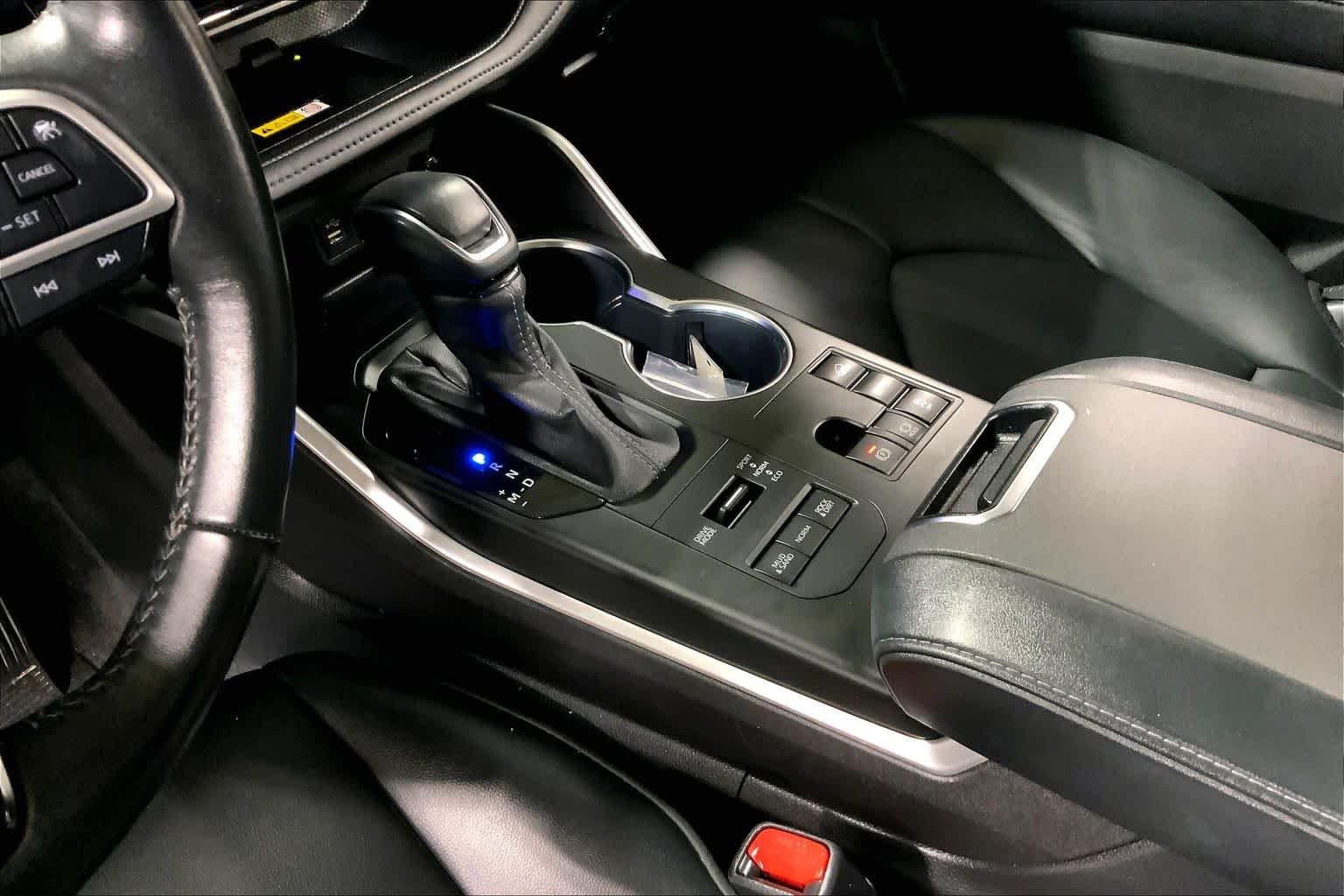 Used 2023 Magnetic Gray Metallic Toyota XLE image 17