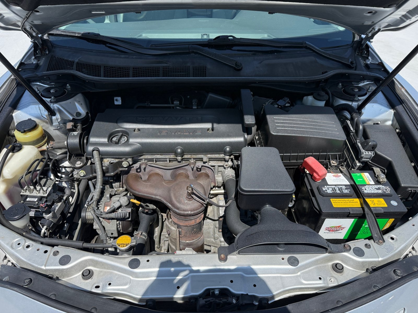 Used 2009 Silver Toyota LE image 20