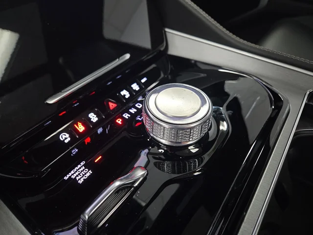 New 2026 High Gloss Black Exterior Paint Jeep Limited Altitude image 24