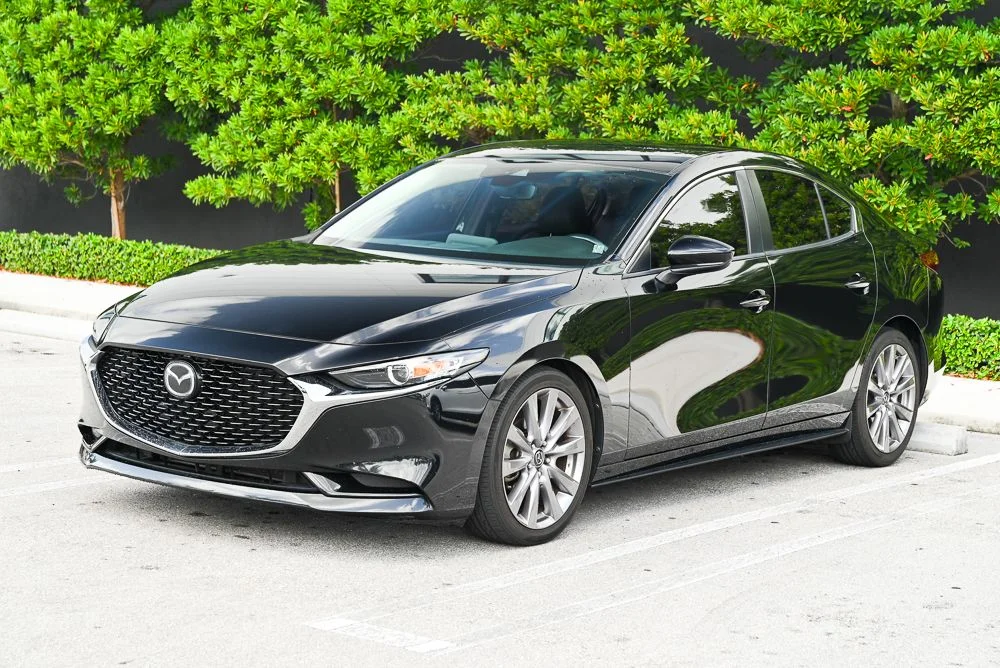 Used 2019 Black Mazda Select image 1