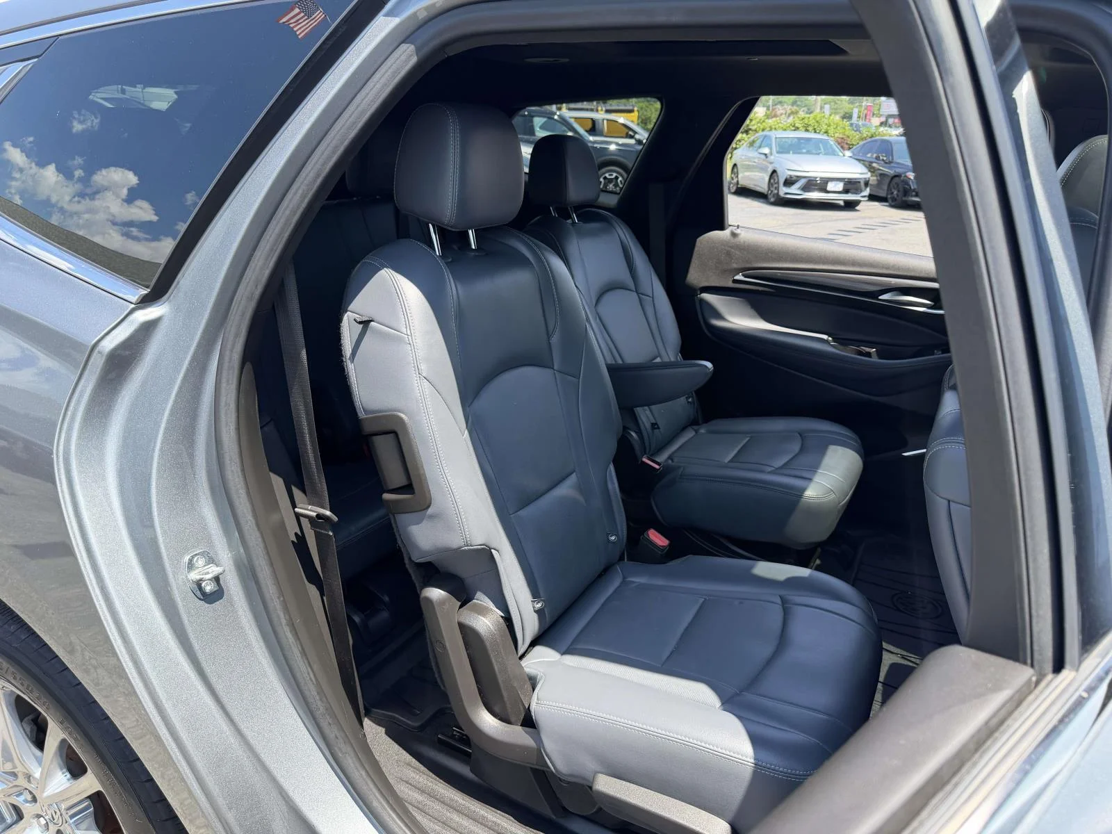 Used 2023 Gray Buick Essence image 12