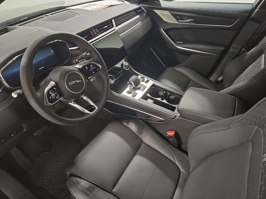 2026 Jaguar F-Pace R-Dynamic S - Photo 22