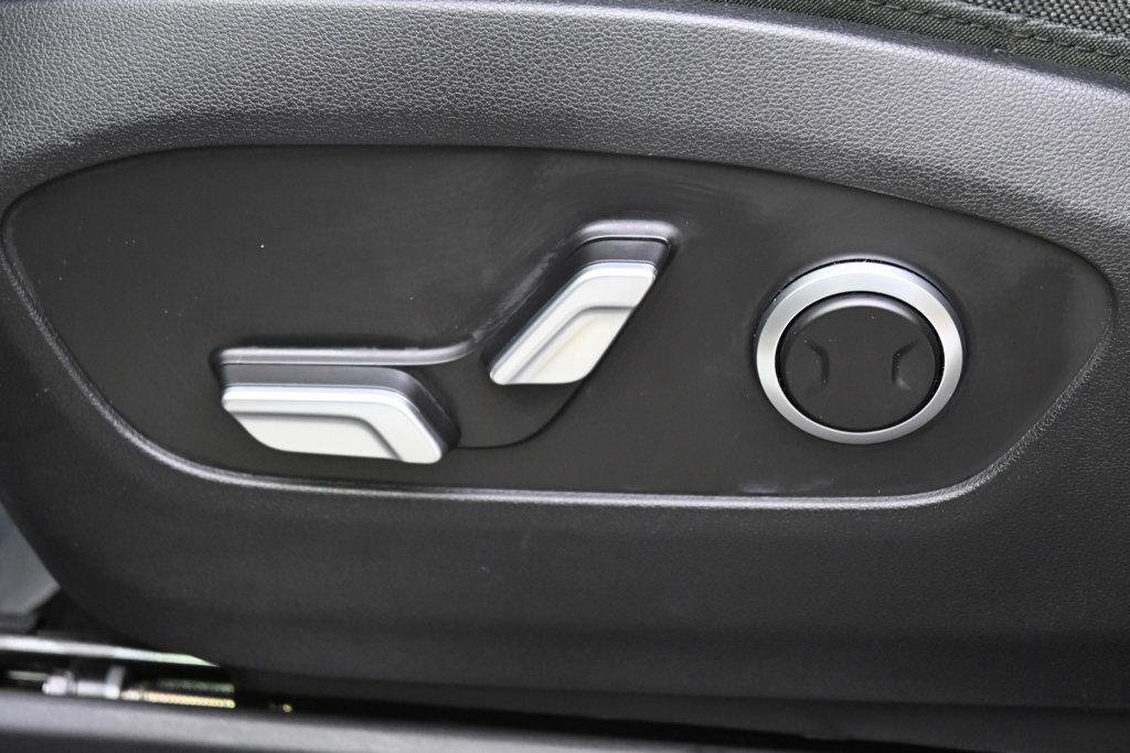 New 2026 Cyber Gray Hyundai SE image 14