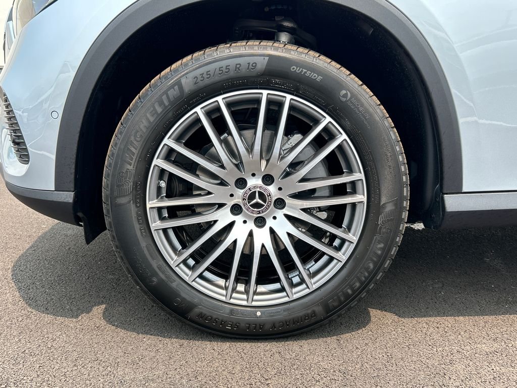 New 2026 Cirrus Silver Metallic Mercedes-Benz GLC 300 image 31