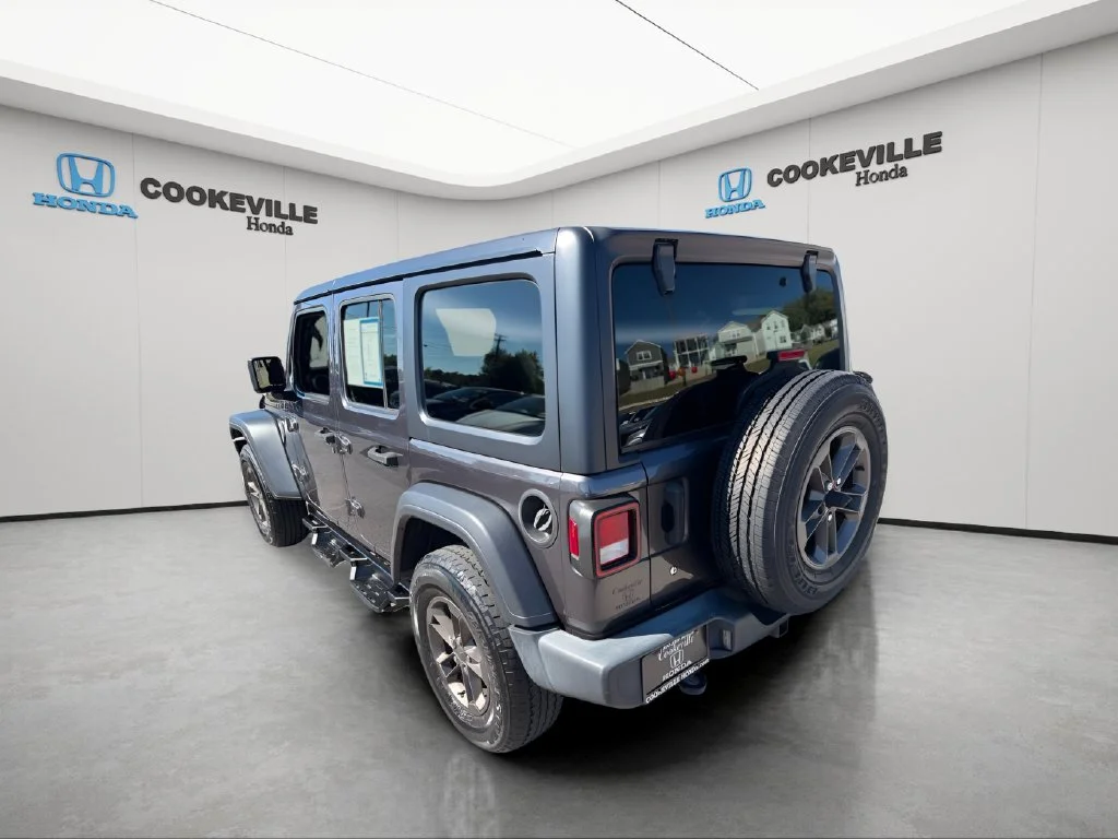 Used 2021 Granite Crystal Metallic Clearcoat Jeep Unlimited Sport image 8