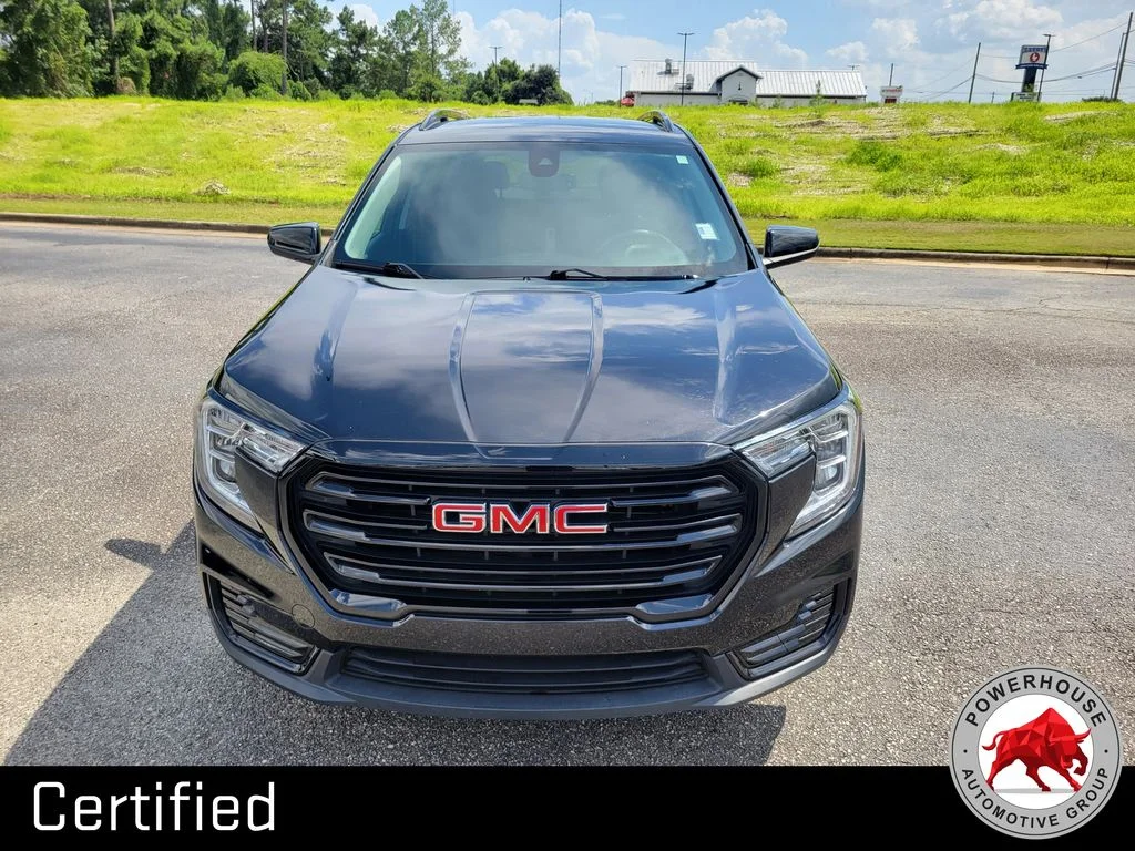 Used 2022 Black GMC SLE image 9