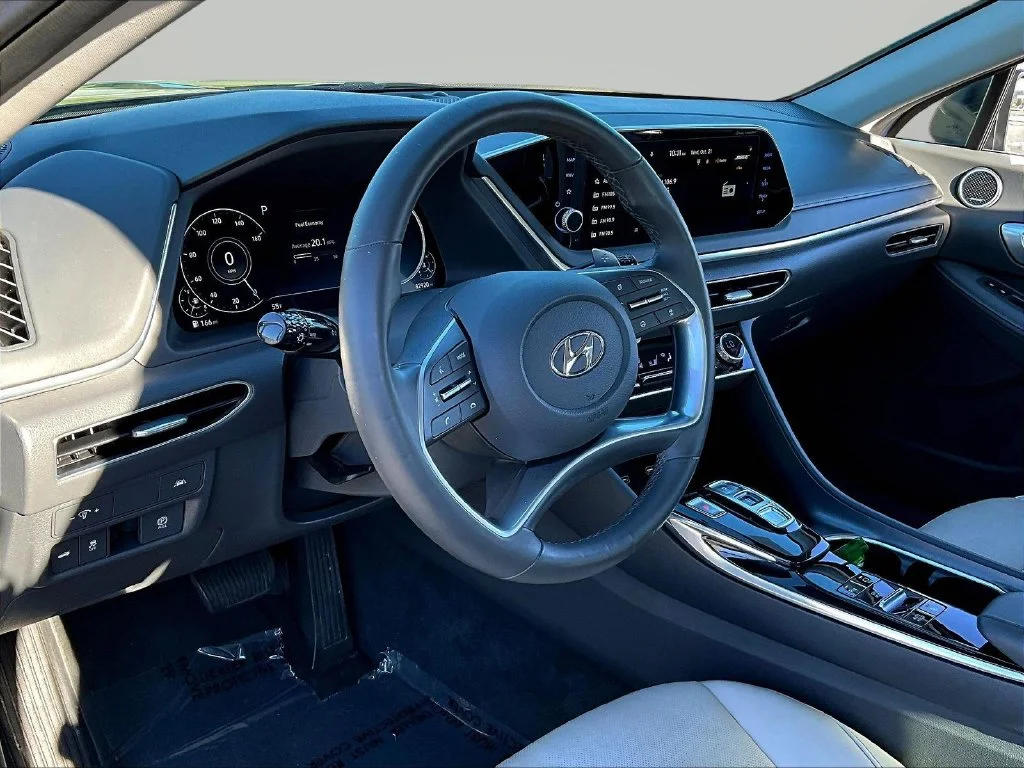 Used 2022 Blue Hyundai Limited image 17