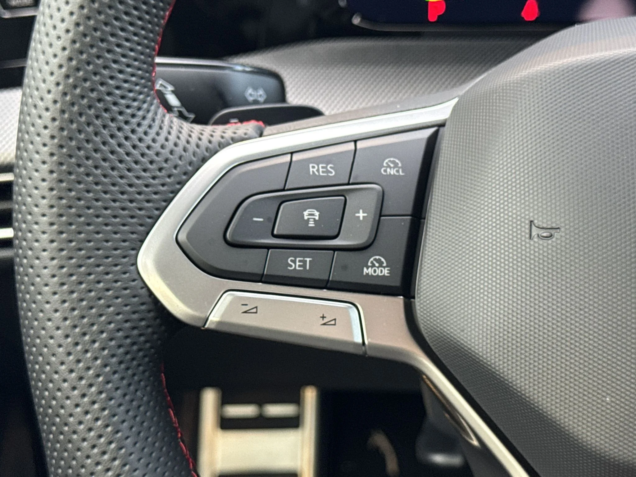 New 2026 Moonstone Gray Volkswagen SE image 18