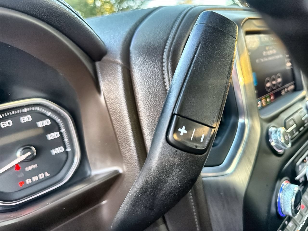 Used 2019 WHITE FROST TRICOAT GMC Denali image 14
