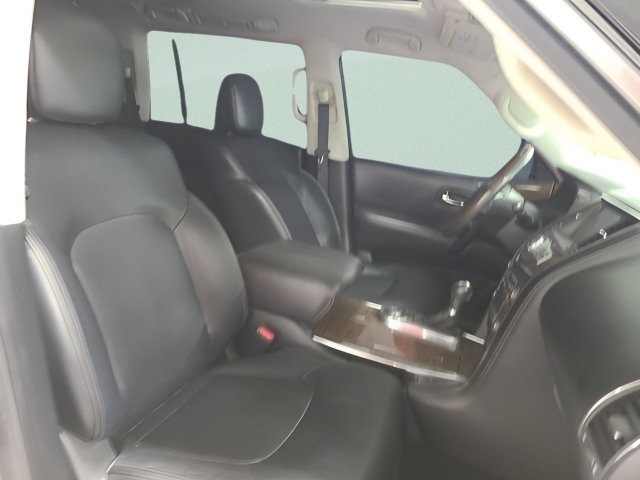 Used 2017 Graphite Shadow INFINITI Base image 14