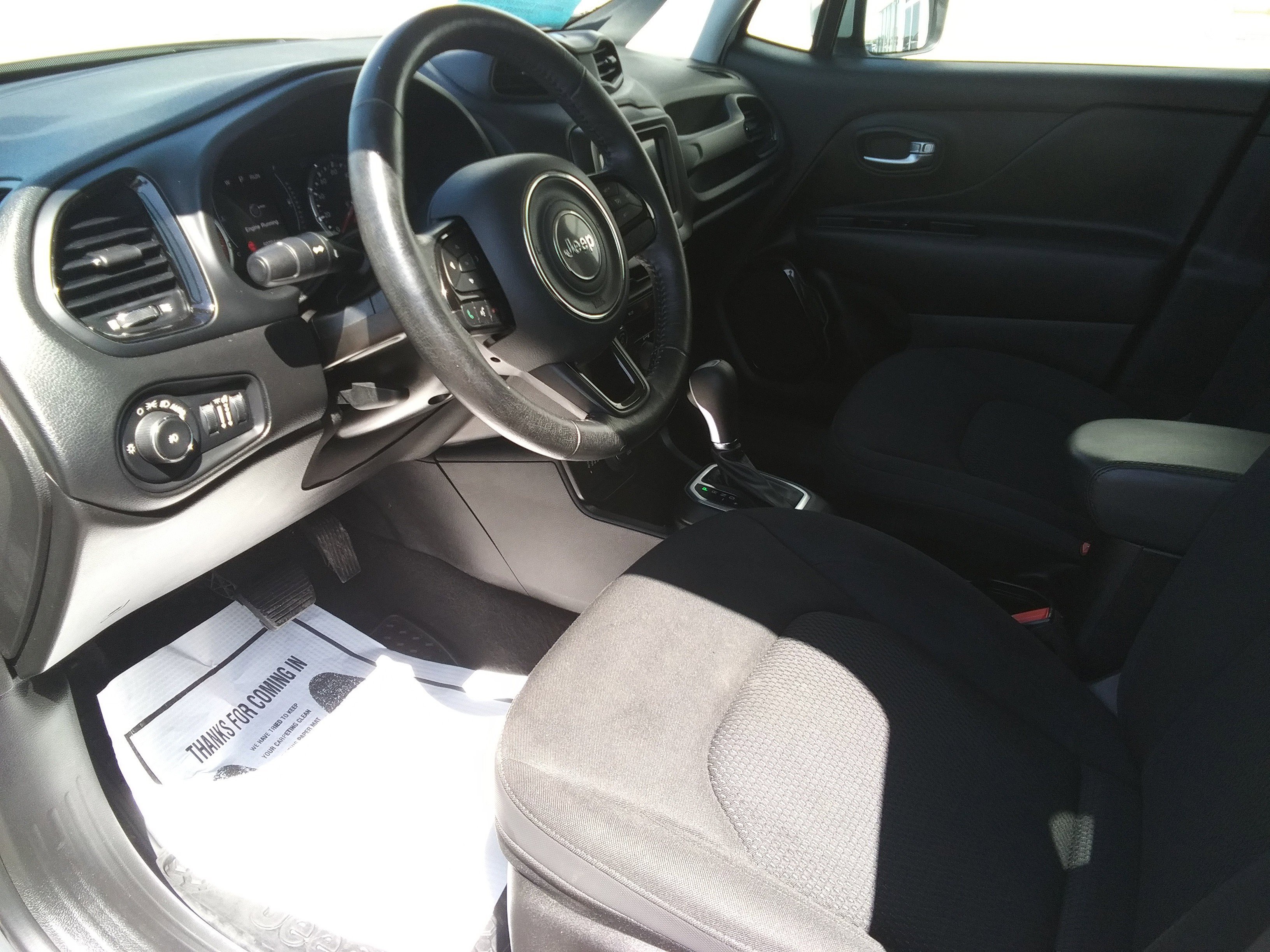 2020 Jeep Renegade Altitude photo 4