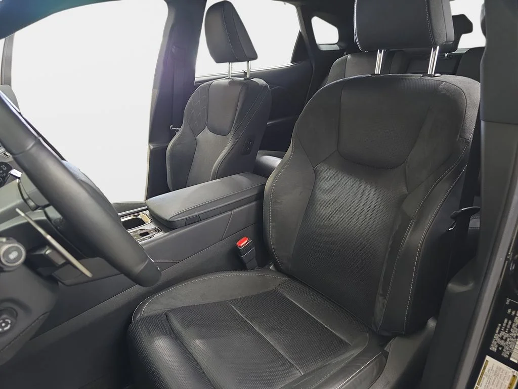 2024 Lexus RX PHEV 450h+ - Photo 15