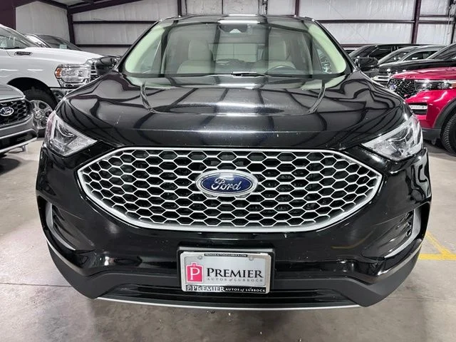 Used 2024 Black Ford SEL image 8