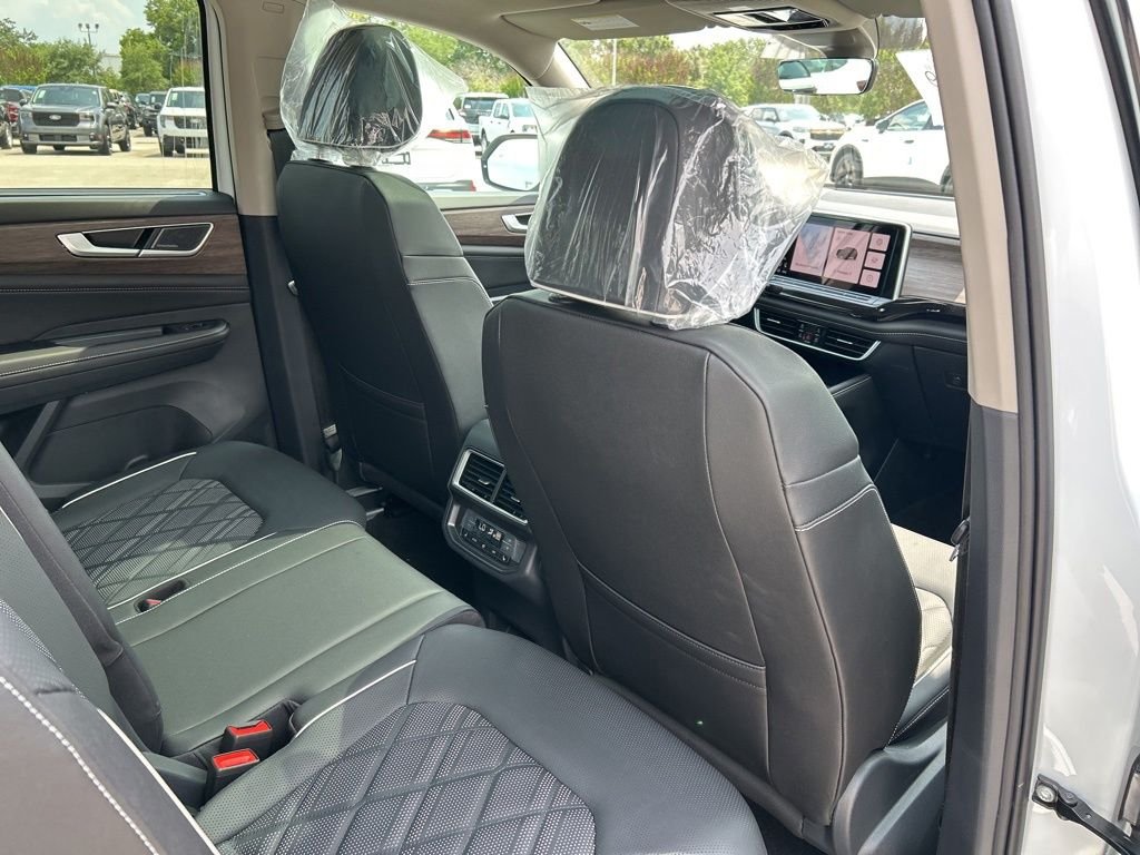 New 2026 White Volkswagen 2.0T SEL Premium R-Line image 50