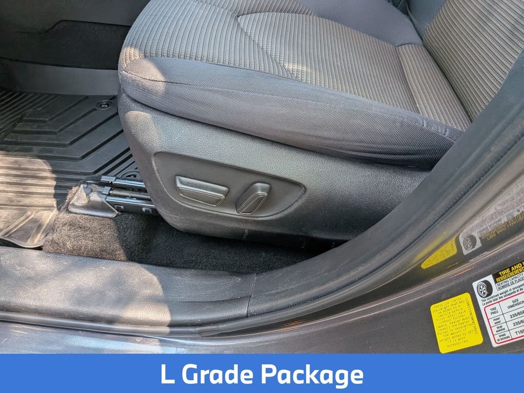Used 2022 Gray Toyota L image 17