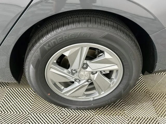 New 2026 Gray Hyundai SE image 20