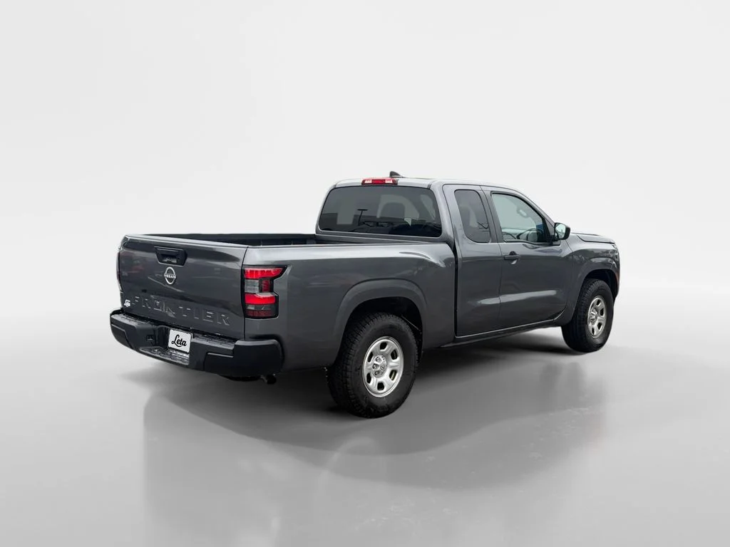 Used 2022 Gun Metallic Nissan S image 4
