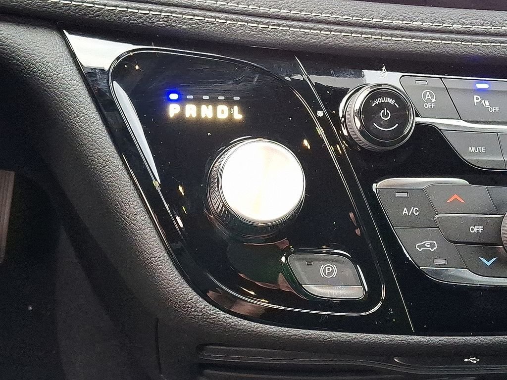 2026 Chrysler Pacifica Select - Photo 12