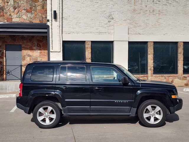 Used 2012 Black Jeep Latitude image 2