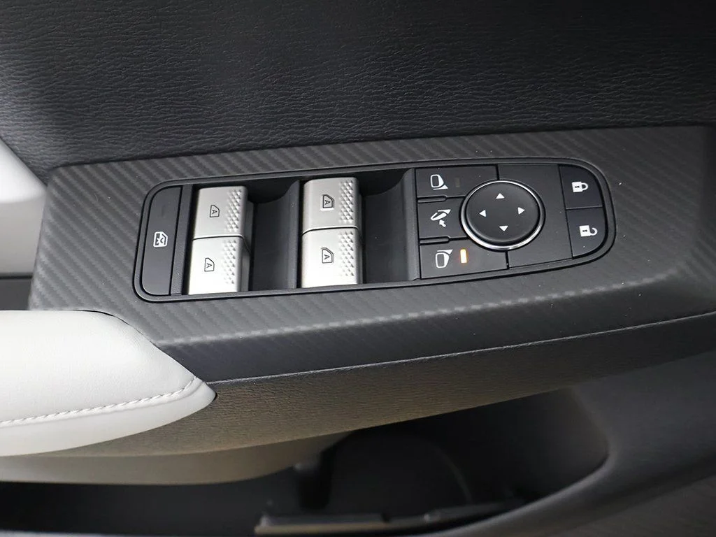 New 2026 Black Mitsubishi SE 1.5T S-AWC image 35