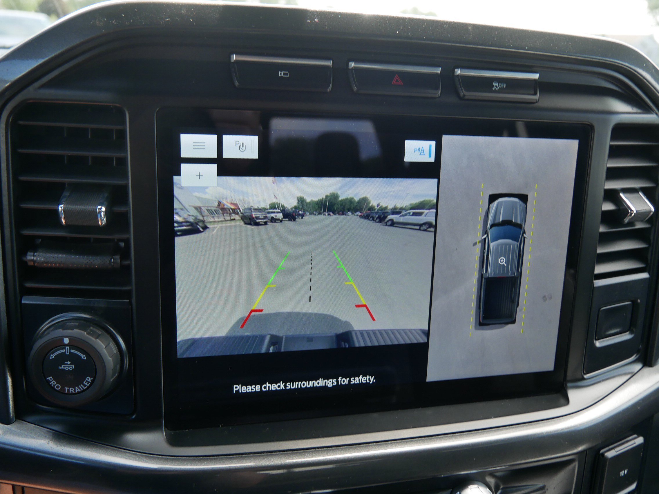Used 2023 Gray Ford XLT image 25