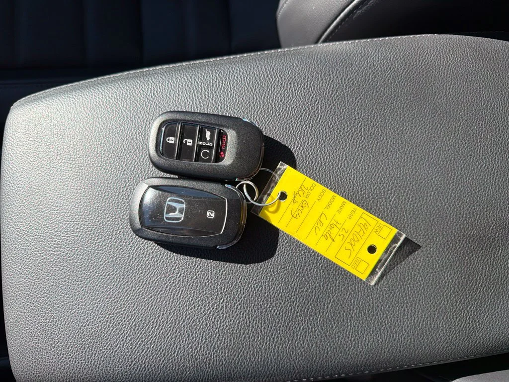 Used 2025 Urban Gray Pearl Honda EX-L image 2