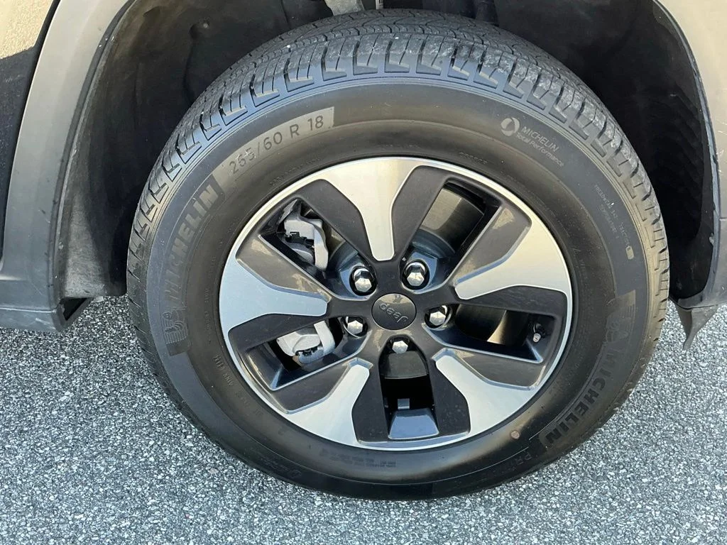 Used 2024 Black Jeep 4xe image 25
