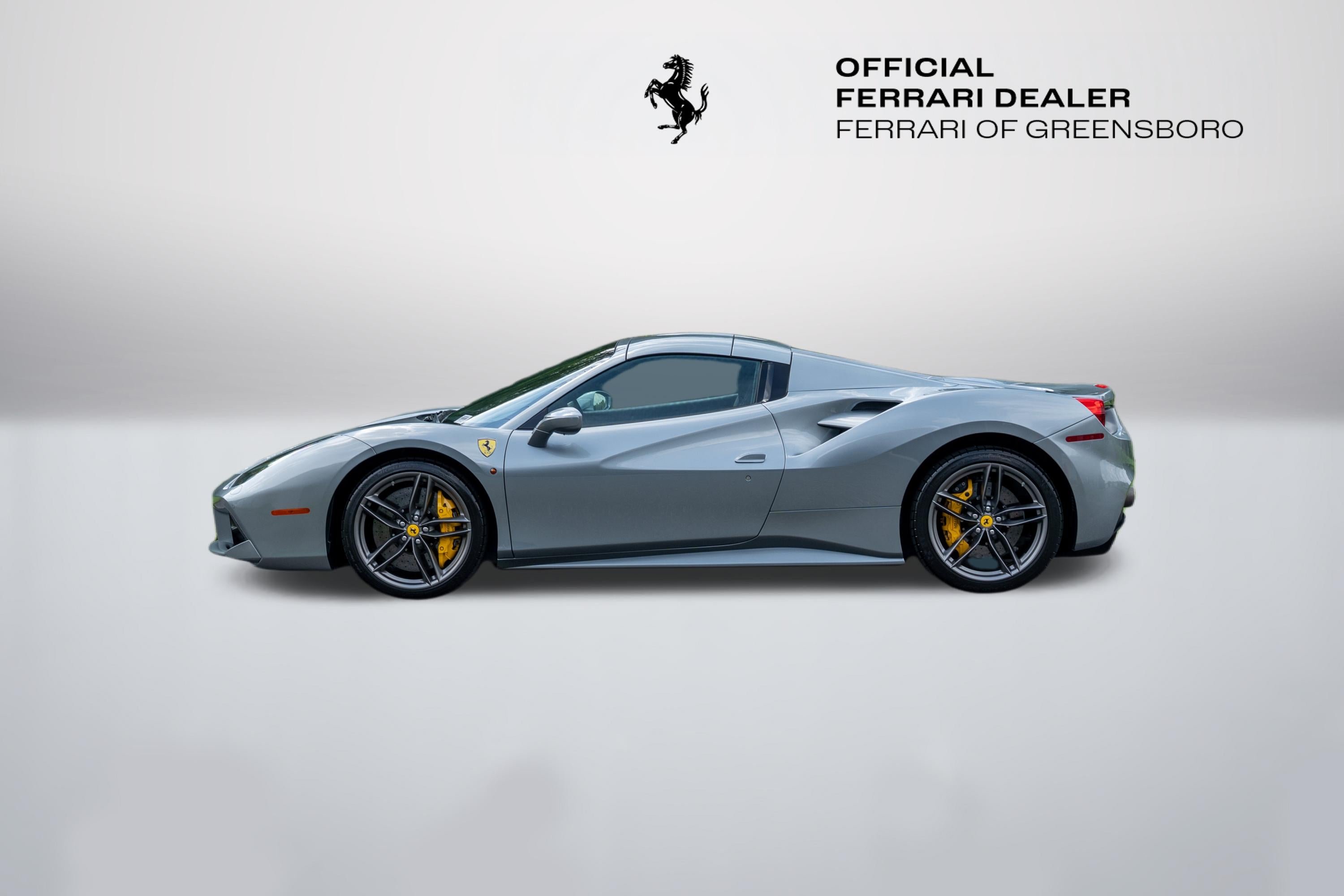 Certified Used 2019 Grigio Titanio Metall Ferrari  image 3