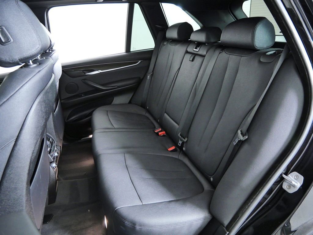 Used 2018 Black BMW xDrive35i image 29