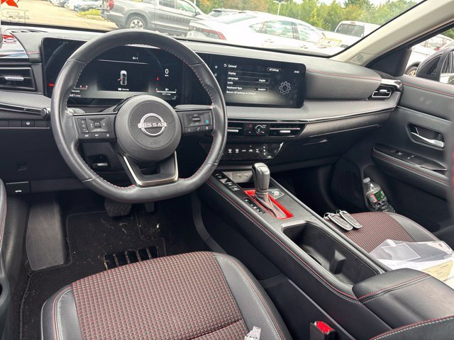 Certified Used 2025 Super Black Nissan SR image 13