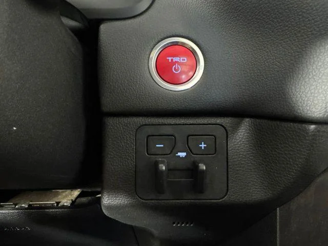 Certified Used 2023 MAGNETIC GRAY MET. Toyota  image 18