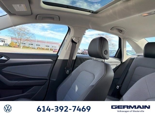 New 2026 Platinum Gray Metallic Volkswagen 1.5T SE image 19