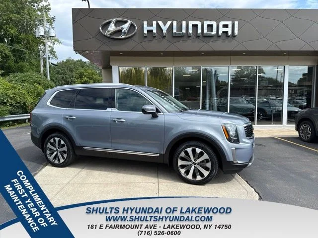 Certified Used 2021 Silver Kia EX image 1