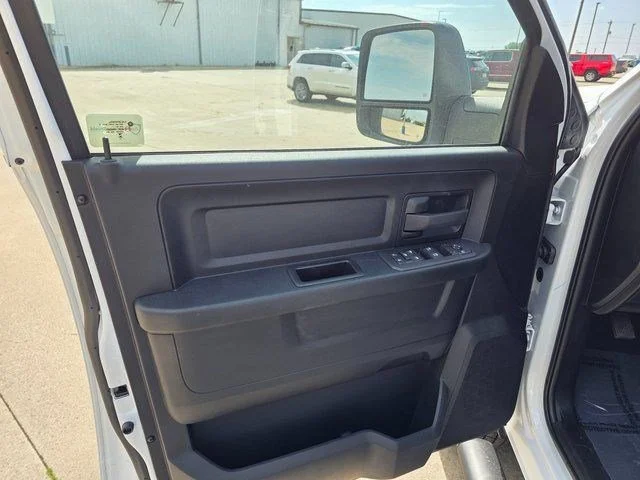 2025 RAM 2500 Tradesman - Photo 19
