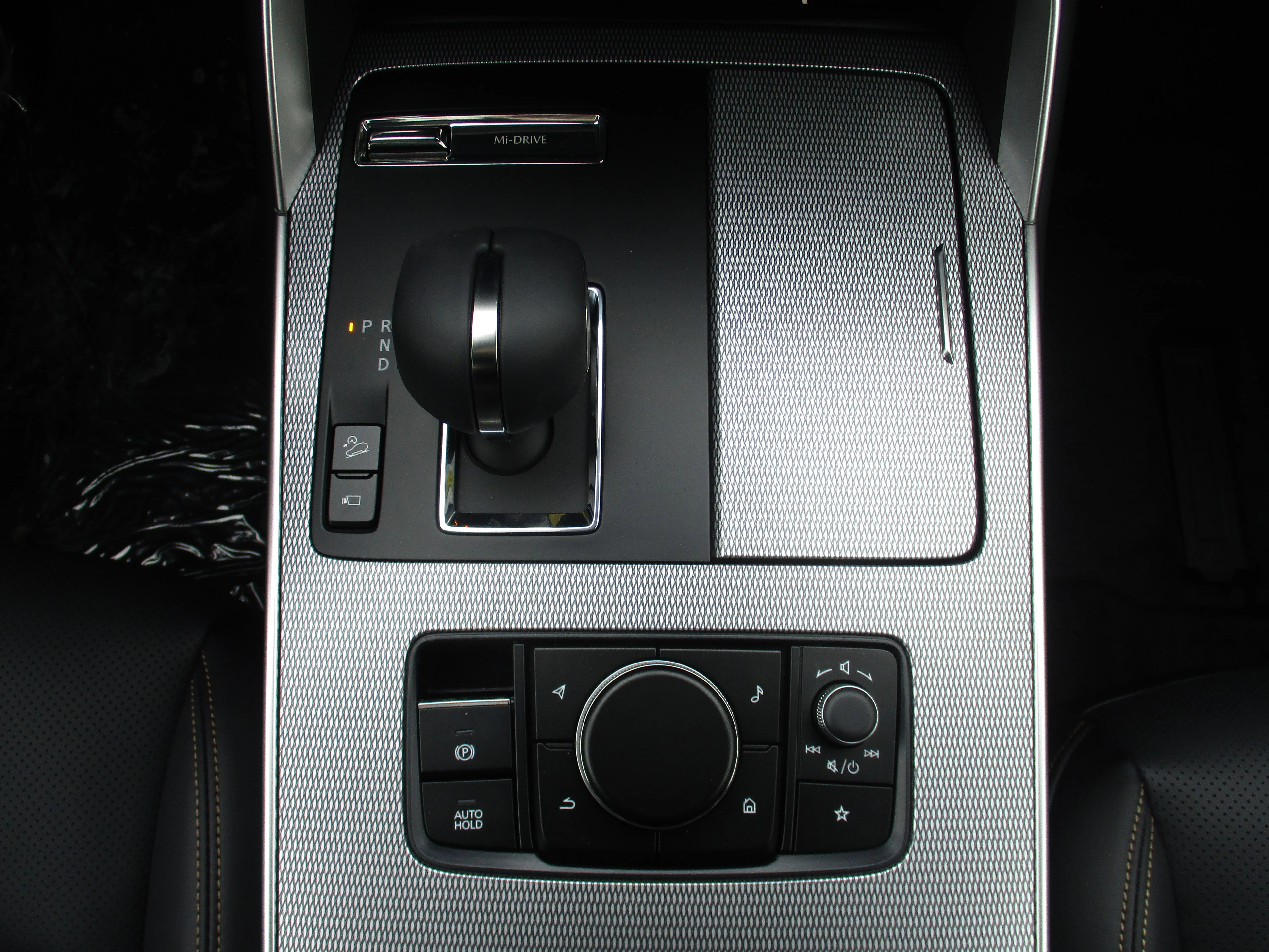 2026 Mazda CX-70 Premium Package - Photo 14