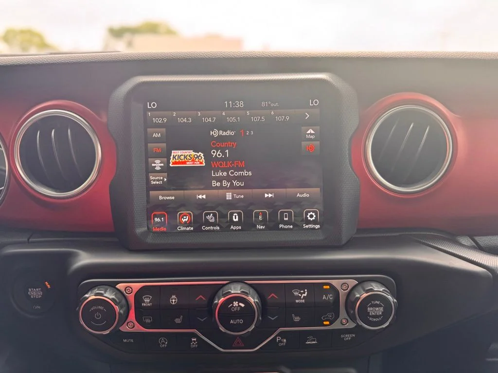 Used 2023 Black Jeep Rubicon image 18