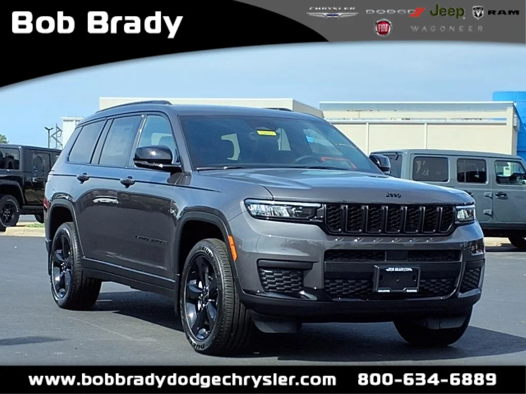 New 2025 Baltic Gray Metallic Clear-Coat Exterior Paint Jeep Altitude X image 1