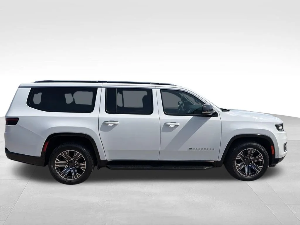 Used 2024 White Jeep Series II image 7