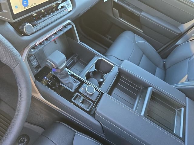 2026 Toyota Tundra Limited - Photo 23